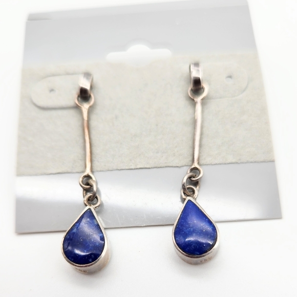 Elegant Blue Teardrop Earrings - Picture 1 of 3